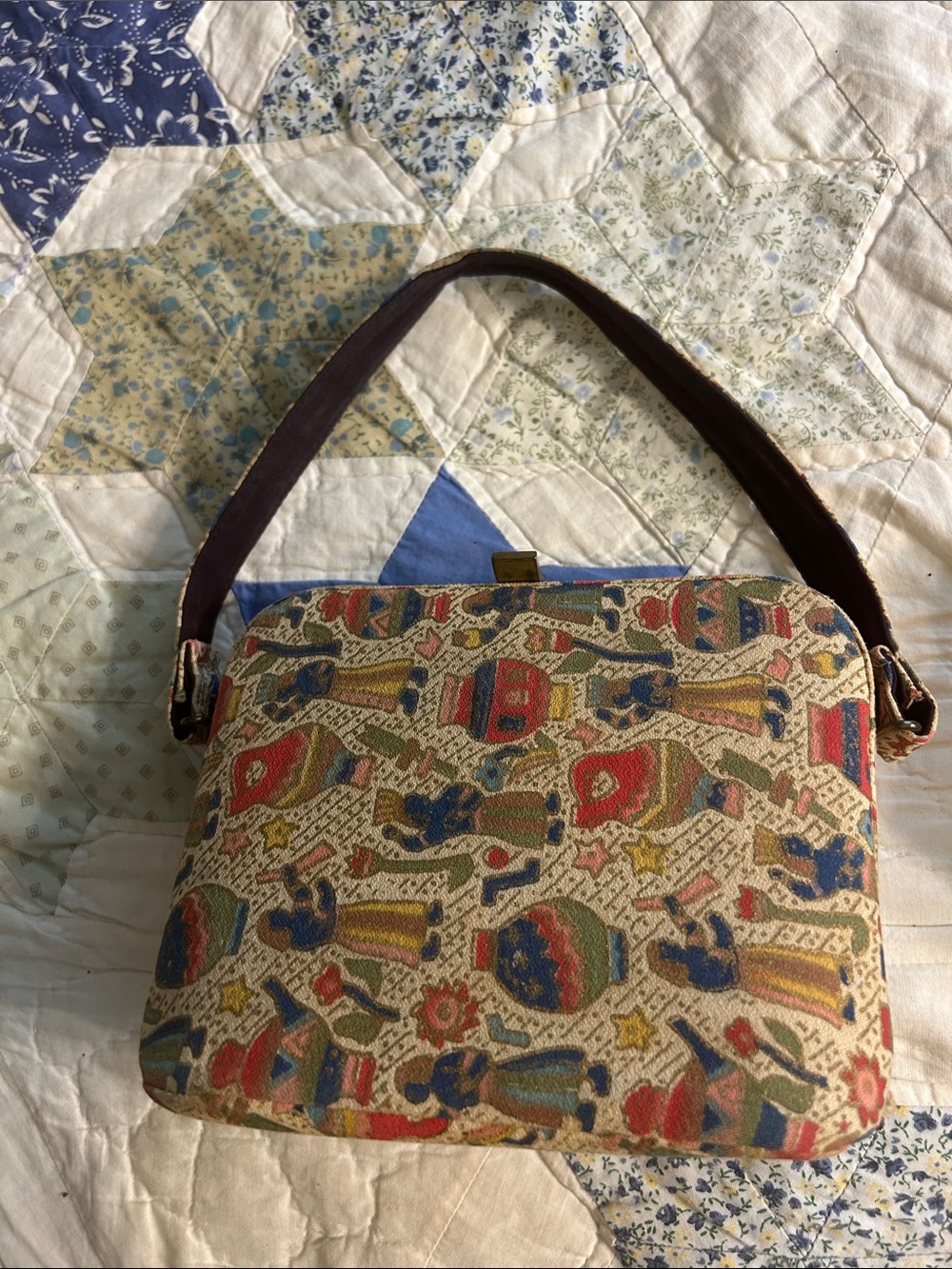 Vintage Tapestry Pattern small cloth purse Bag in Multicolor